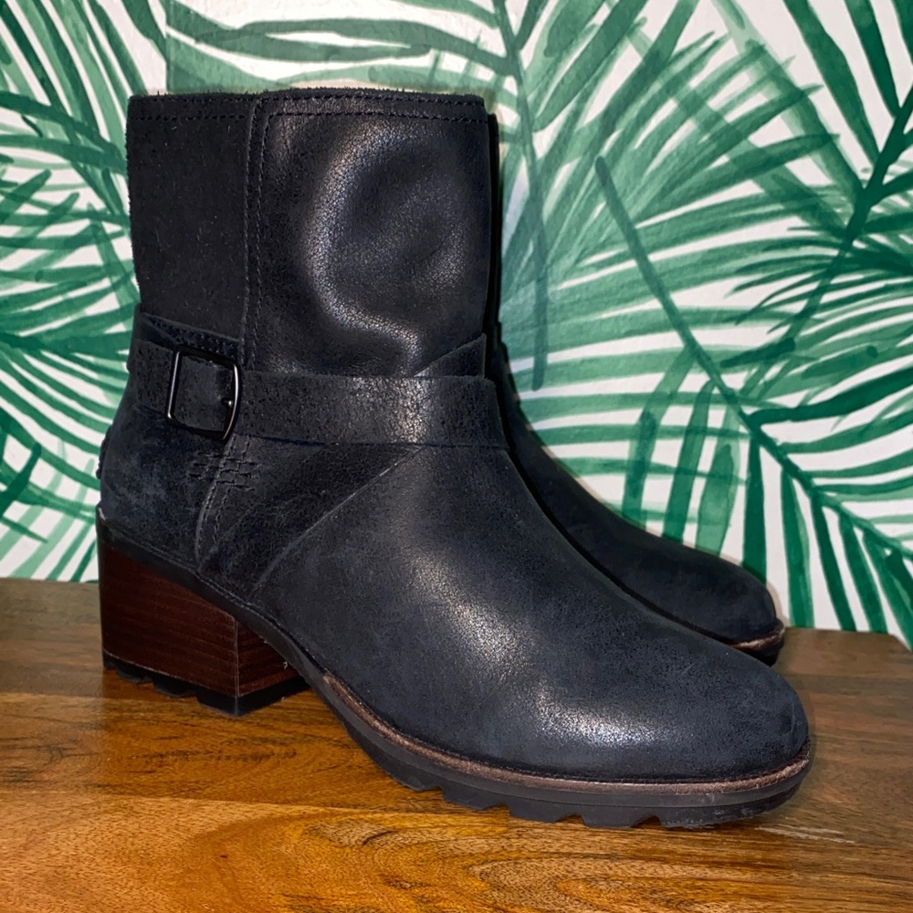 Sorel Black Leather Zip Ankle Boots Women’s 7.5